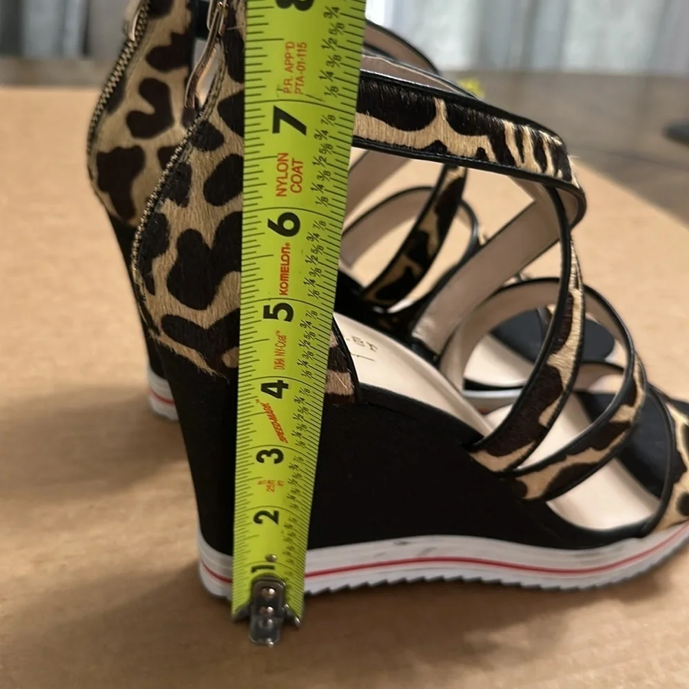Leopard Print Strappy Wedge Sandals - Black & Tan